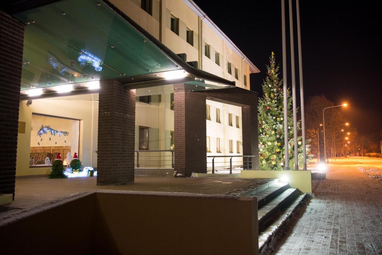 Hotel Tigra Приекули Экстерьер фото